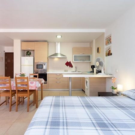 Palm Mar Studio Apartment Екстериор снимка