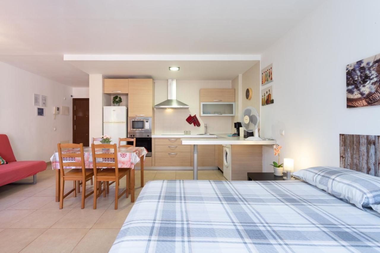 Palm Mar Studio Apartment Екстериор снимка